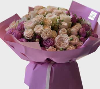 A romantic, soft rose bouquet